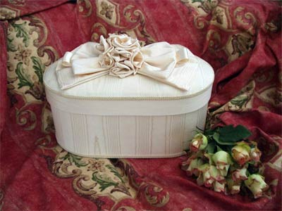 Large Oval Cream Moire